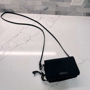 womens black vera bradley purse/wallet with cross body strap